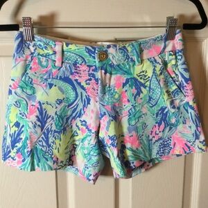 Lilly Pulitzer Callahan Stretch 5” Inseam Blue & Pink Patterned Shorts - 00